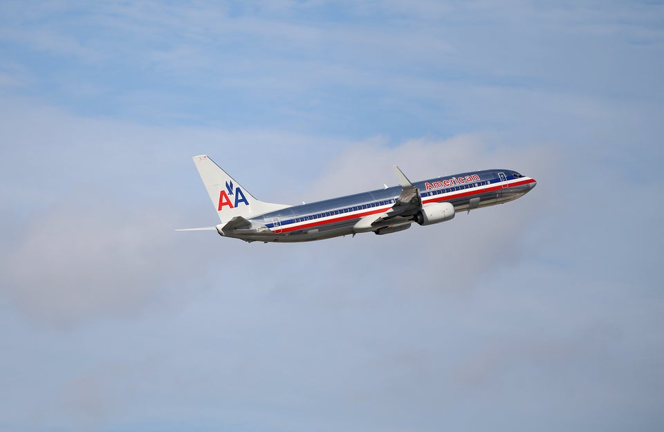 American Airlines Suspends Employee After Video Shows Altercation With Mom