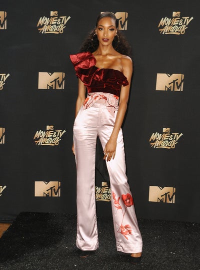 The 2017 MTV Movie Awards Red Carpet Was Lit!