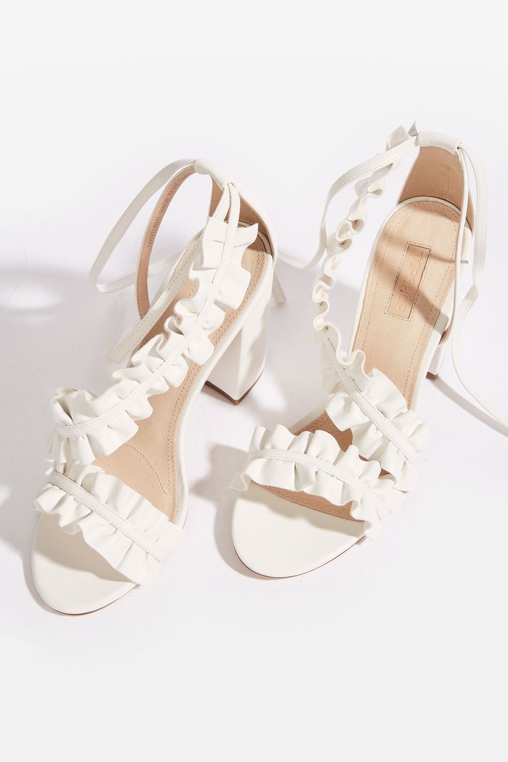 15 Must-Have Shoes for Graduation