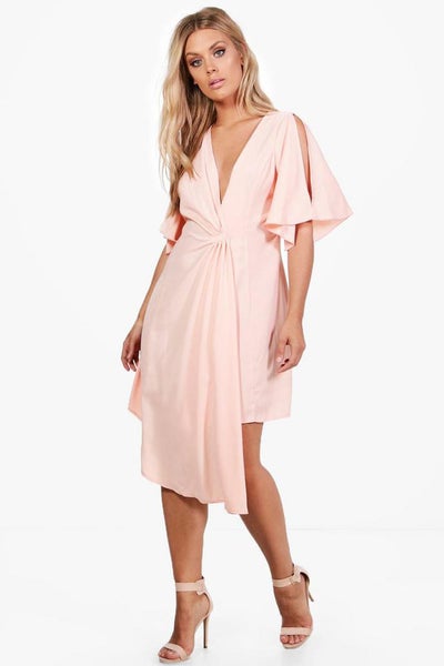 11 Dresses to Complement Your Curves at a Warm-Weather Wedding