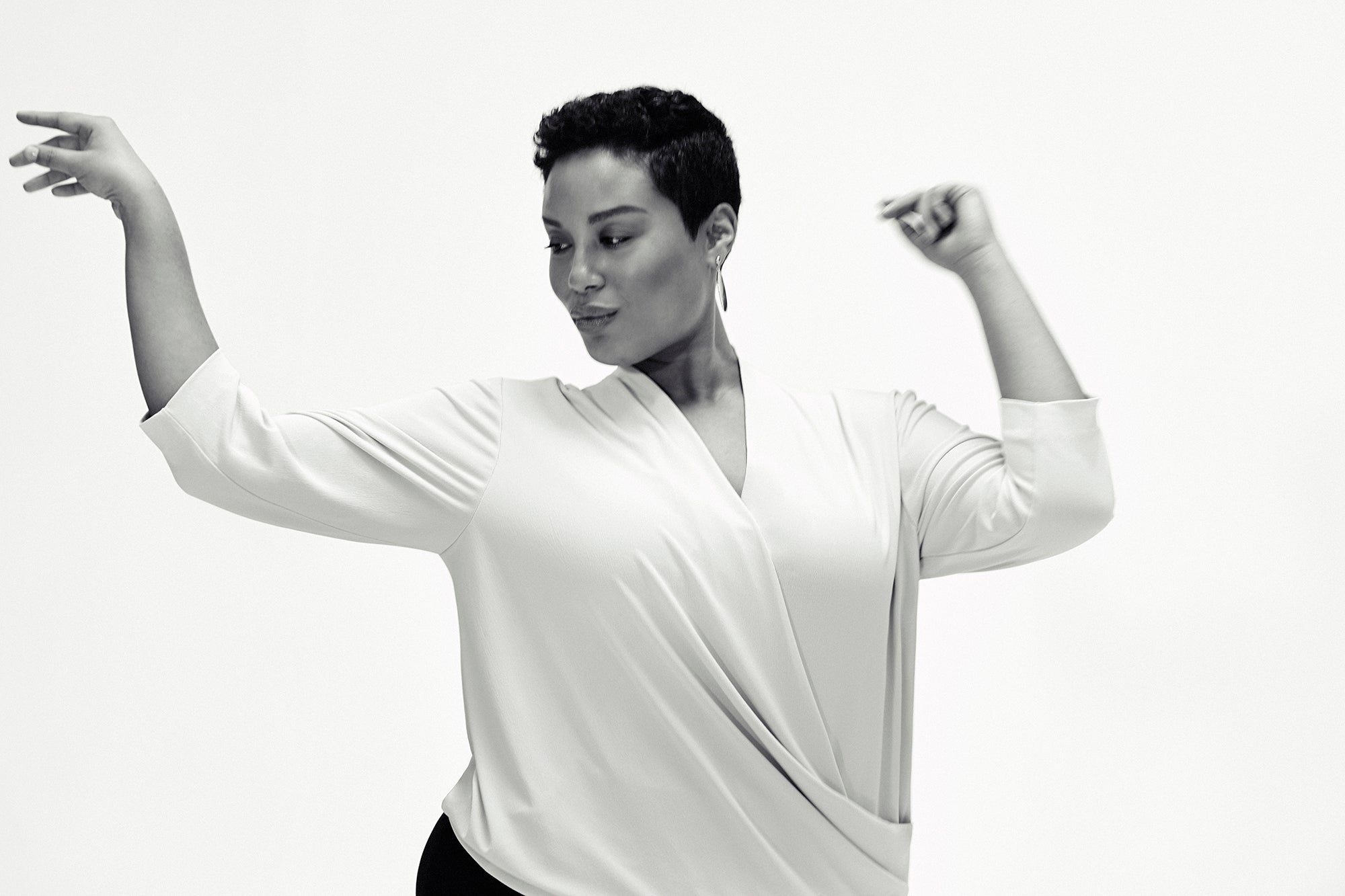 MM. LaFleur Debuts 'First Addition' Collection for Curvy Women
