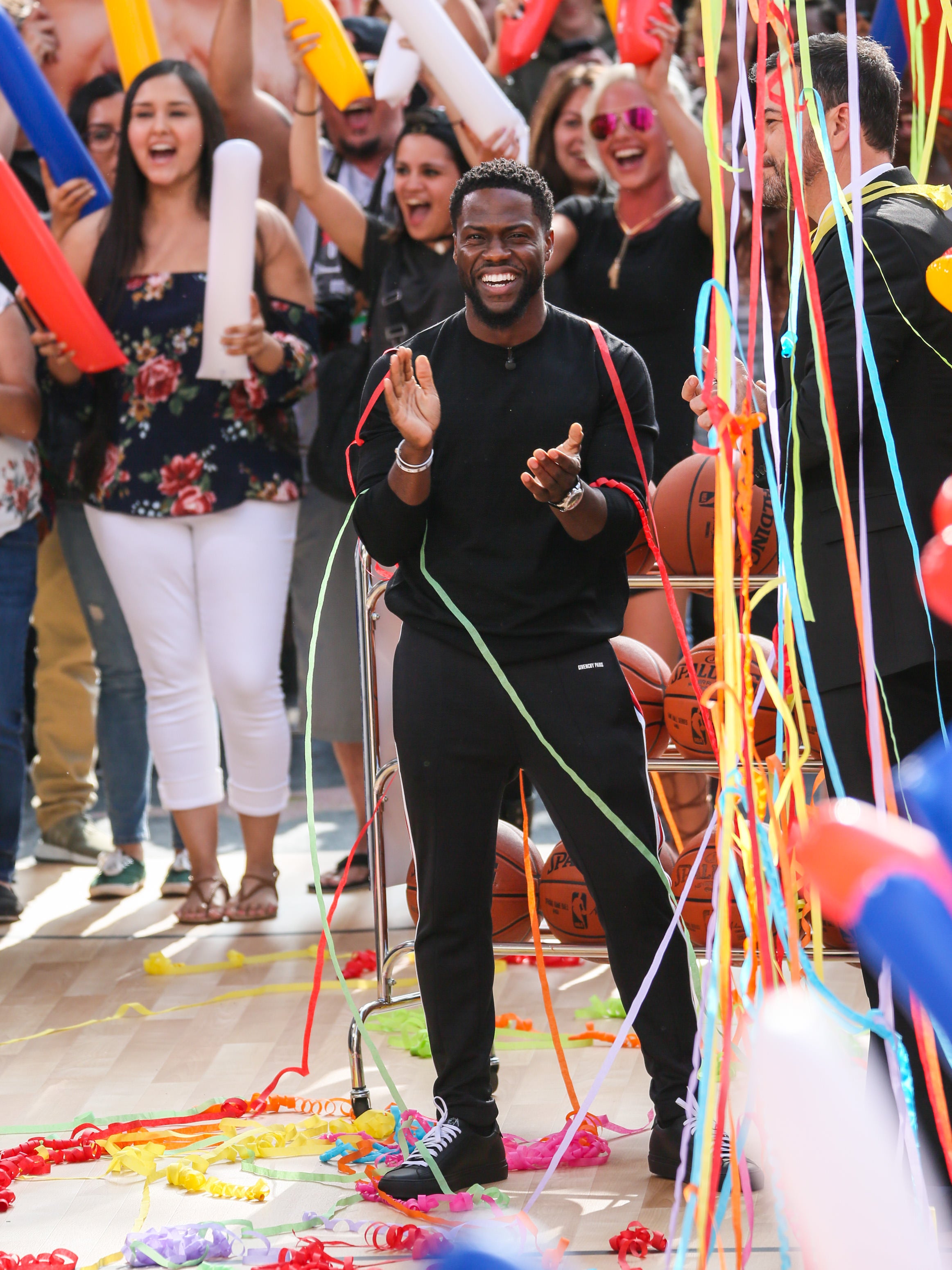 Yara Shahidi, Kevin Hart, Niecy Nash and More Celebs Out and About
