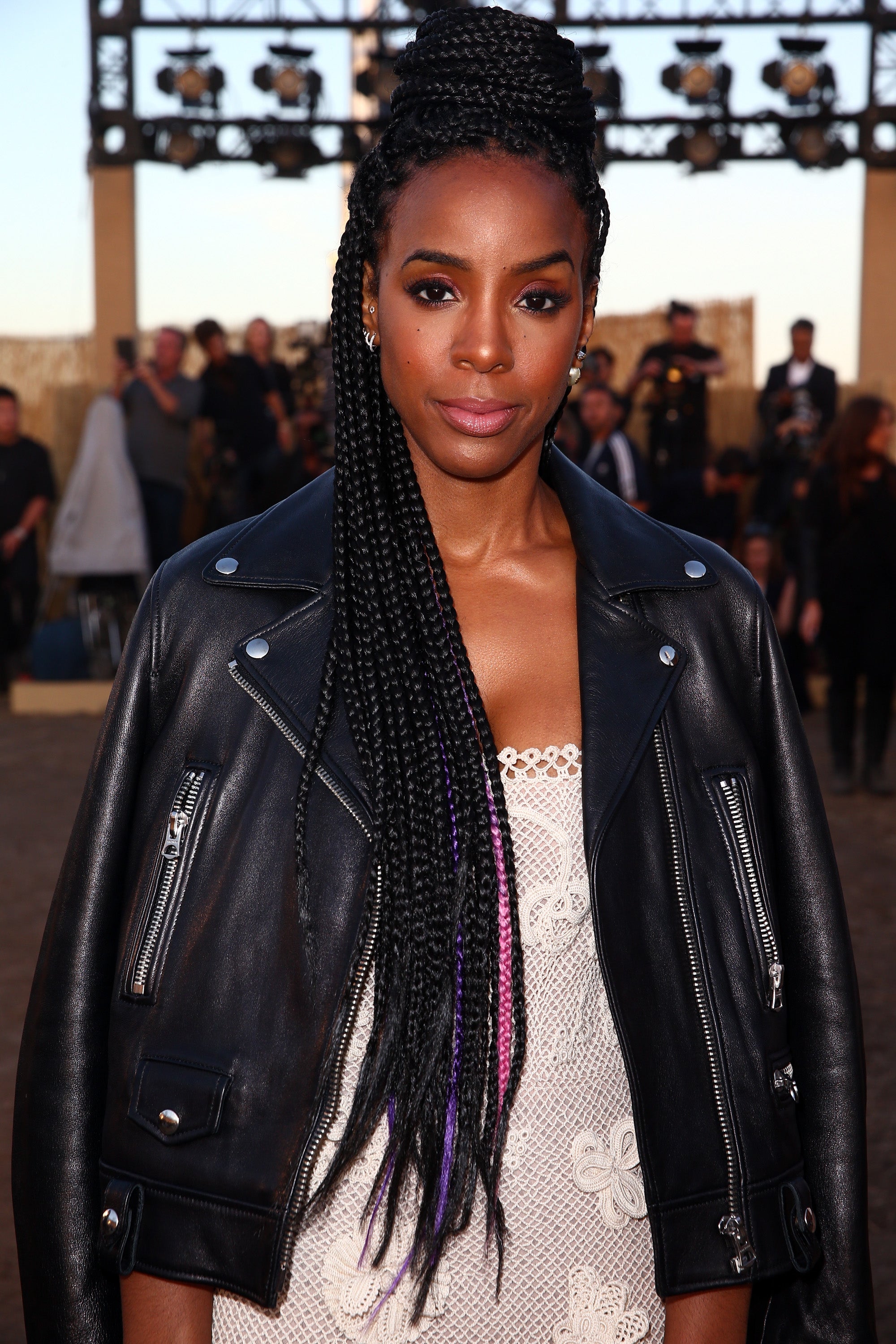 How to Glow Like Kelly Rowland Past Labor Day 
