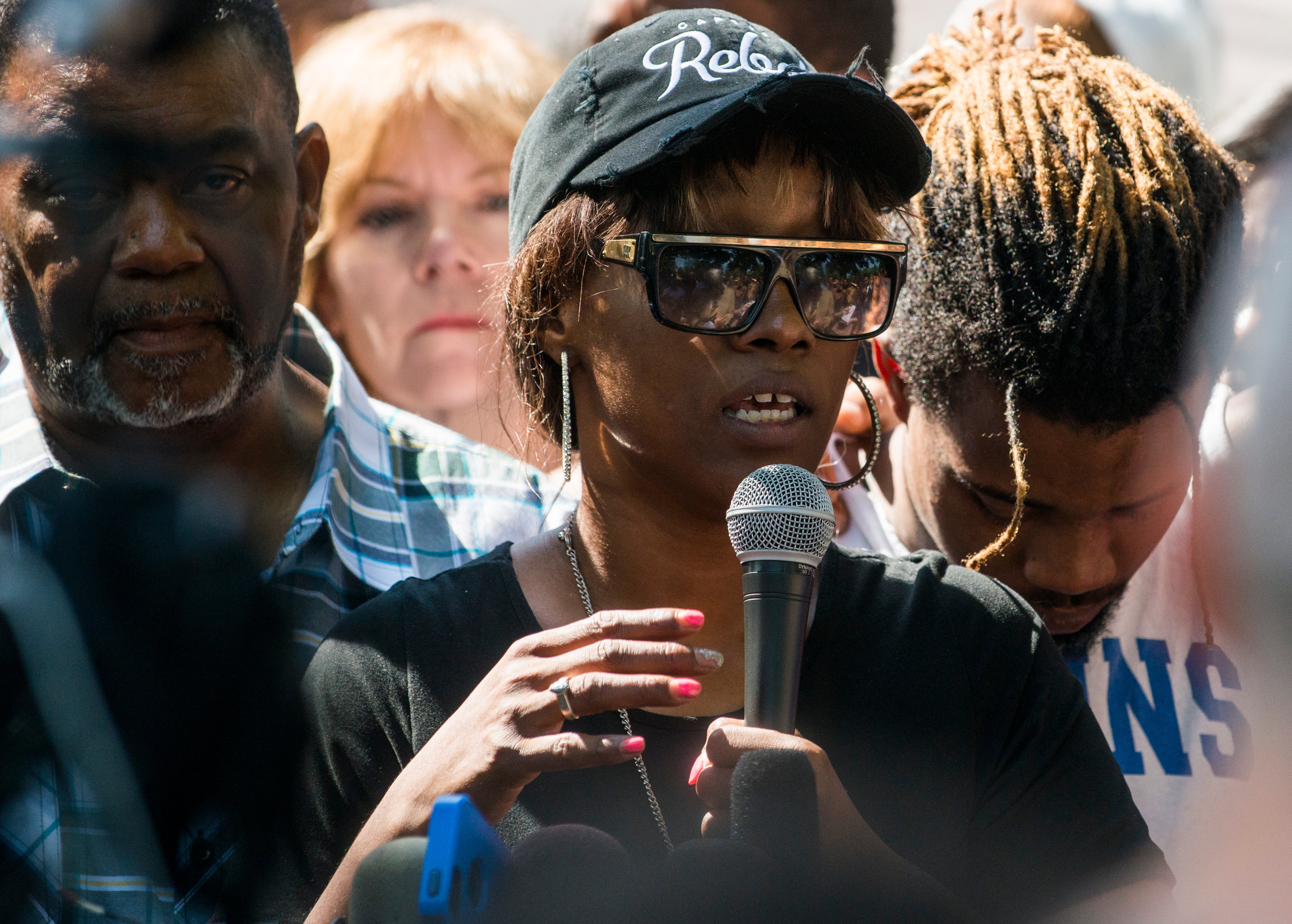 Fearing For Her Life, Philando Castile's Girlfriend Livestreamed Fatal Police Shooting
