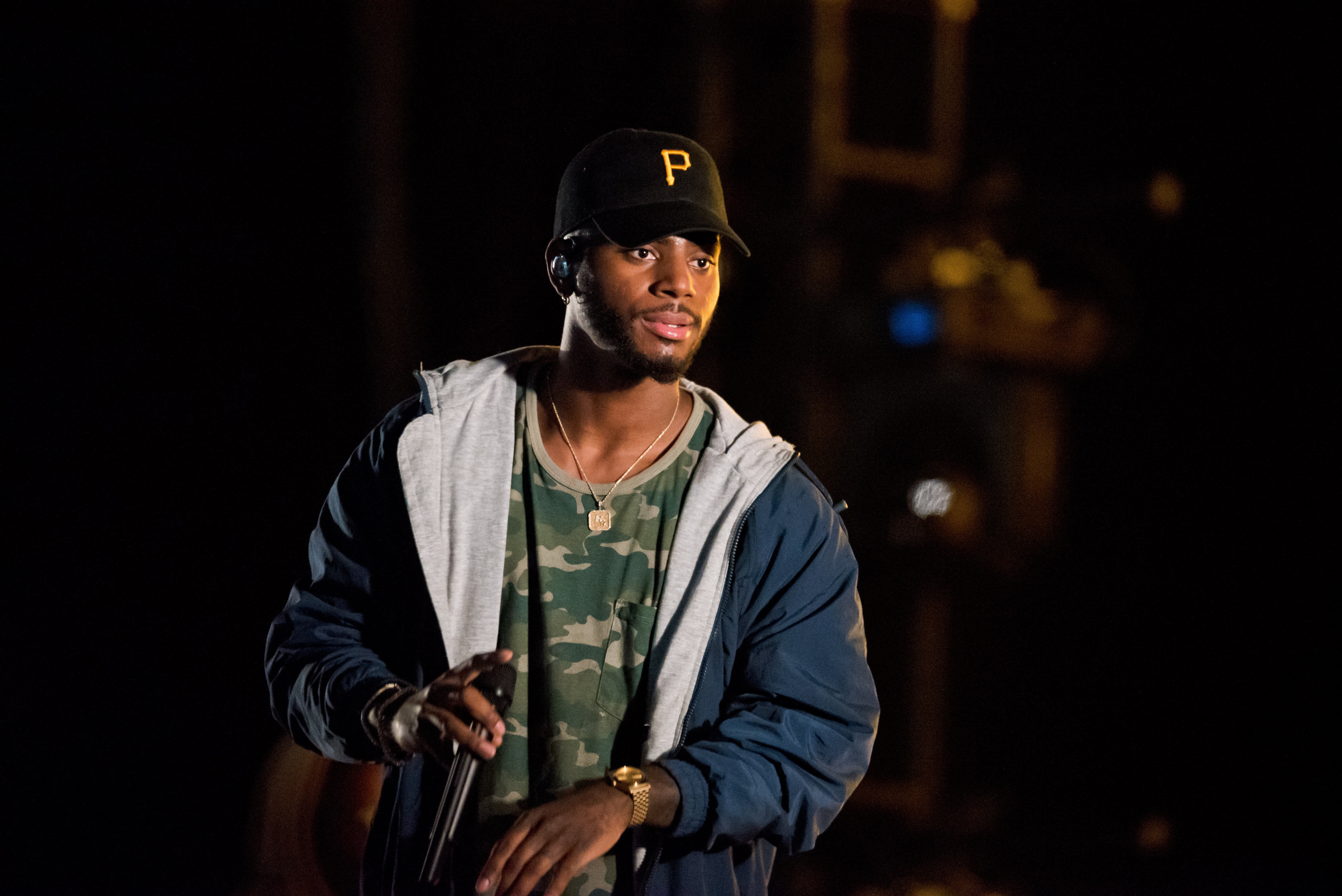 Bryson Tiller Teams Up With Nike To Give Back To His Hometown
