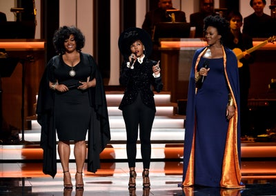 Flashback Friday: ESSENCE Fest Performers Jill Scott & India.Arie Honor Stevie Wonder With Rendition Of ‘As’