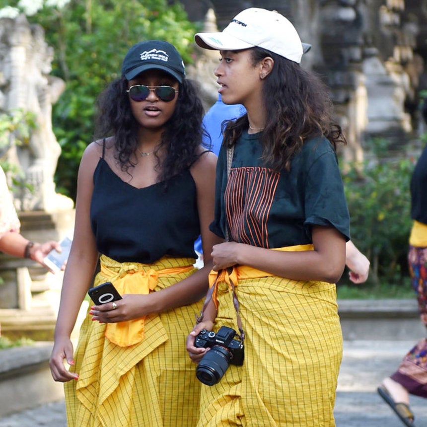Malia and Sasha Obama Wear Bright Sarongs While Visiting a Temple in Bali