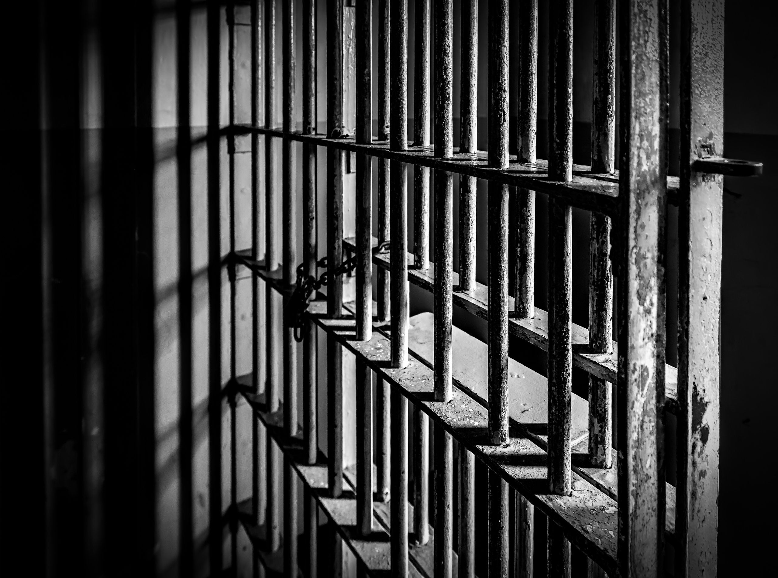 Sen. Kamala Harris On Criminal Justice Reform: 'It's Time We Address Women’s Incarceration'
