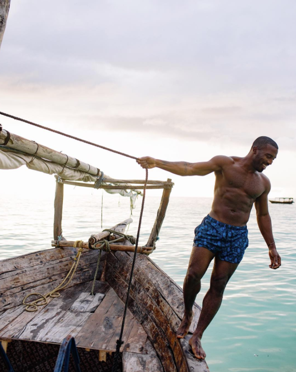 13 Black Men Who Travel The World (And Look Really Good Doing It)
