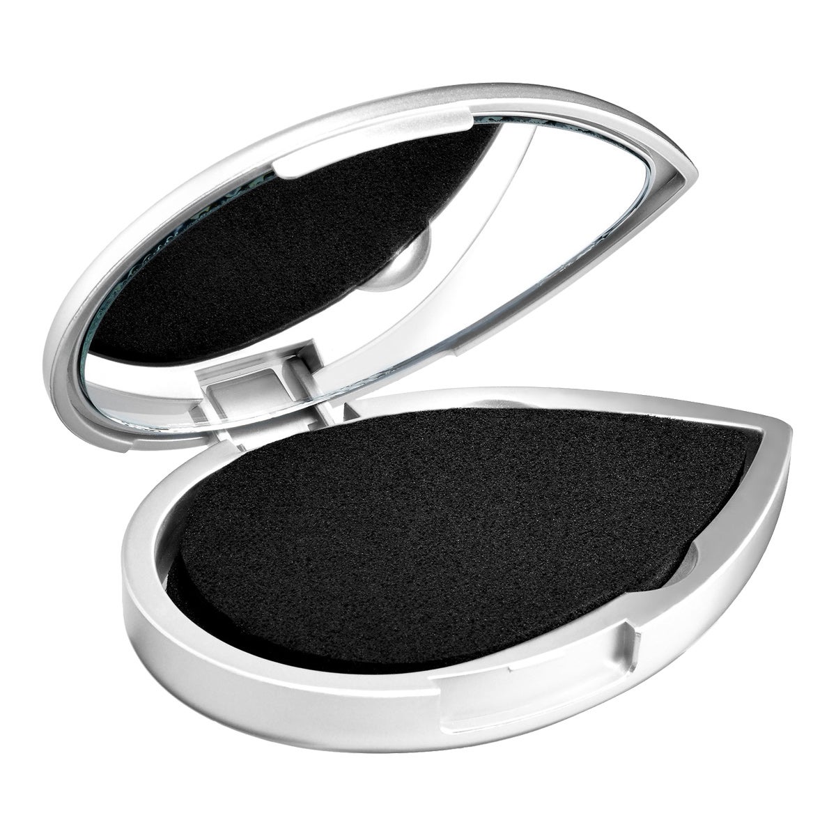 9 Products That Keep Your Oily Summer Skin Under Control
