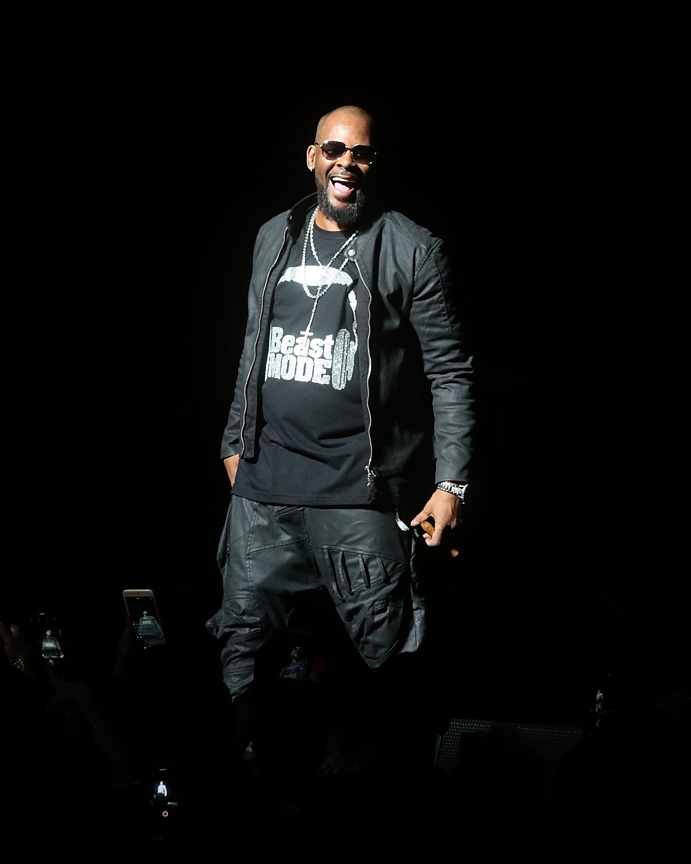 R. Kelly Cancels Tour Dates Amid Sex Cult Allegations