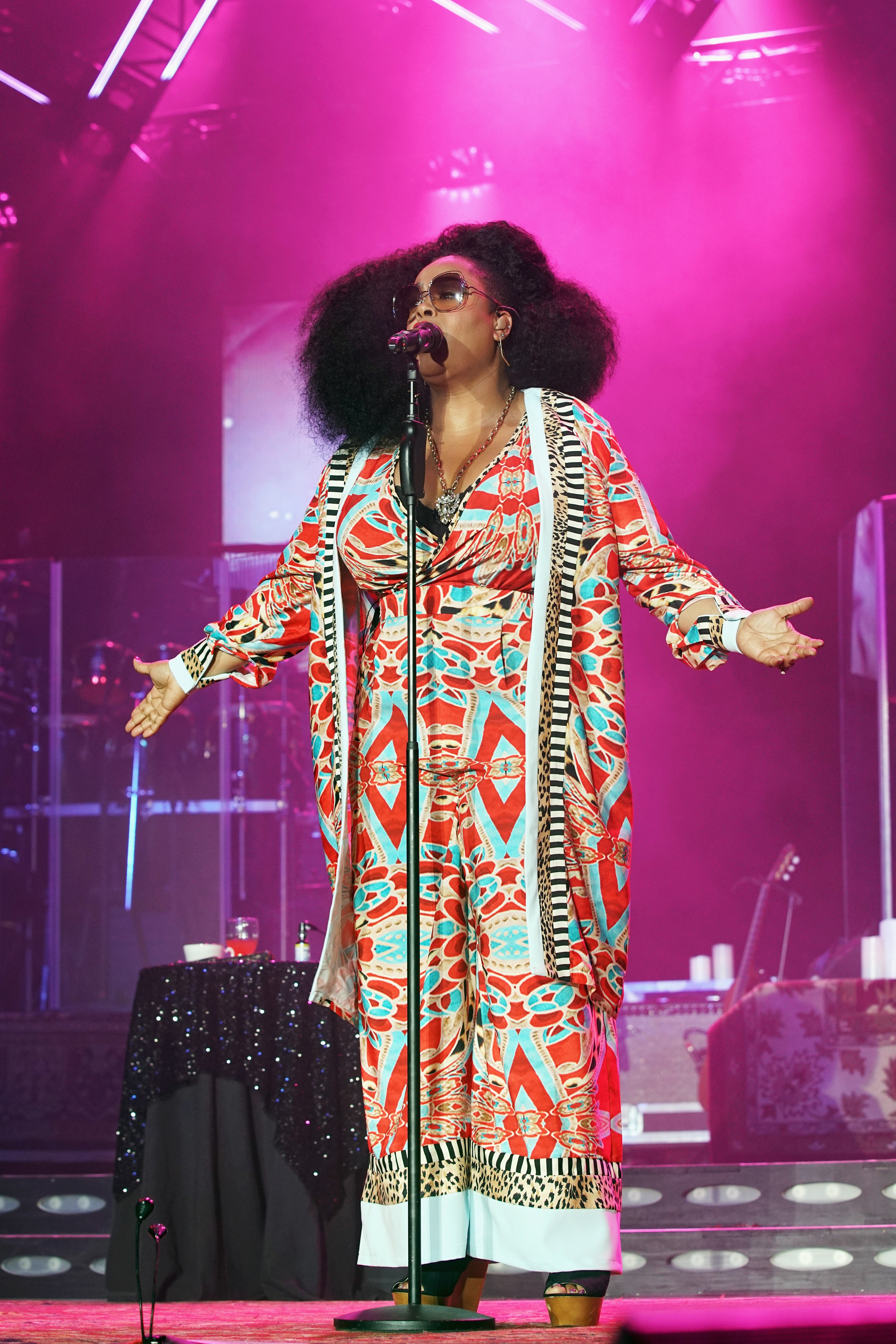 Jill Scott's Glorious Afro Is What Hair Dreams Are Made Of
