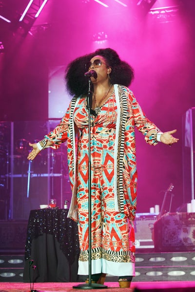 Jill Scott’s Glorious Afro Is What Hair Dreams Are Made Of