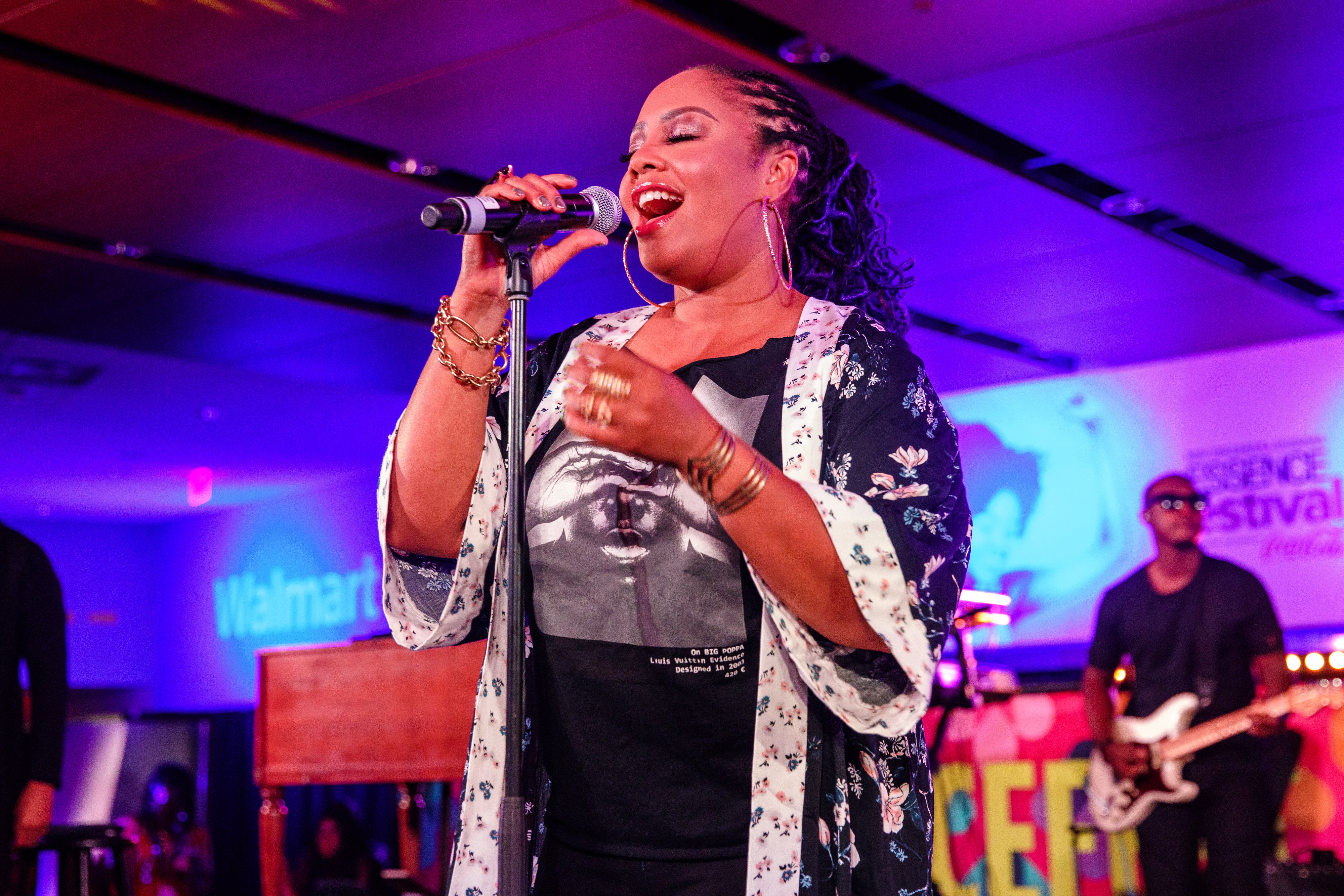 ICYMI: Lalah Hathaway's Back With A New Video
