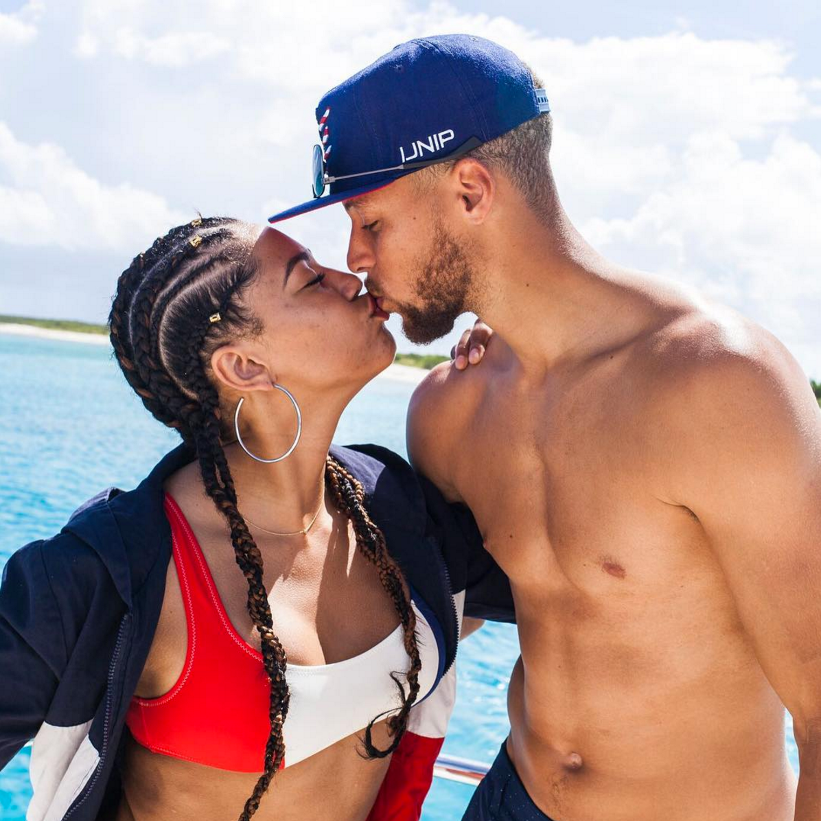 It appears Stephen Curry's parents are doing a spouse swap, they