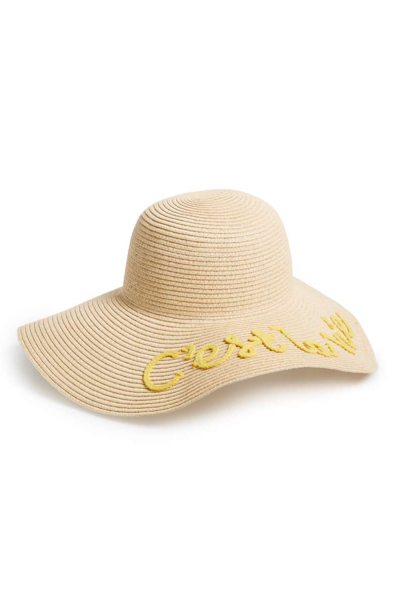 The 21 Accessories You Need For Your Next Beach Getaway
