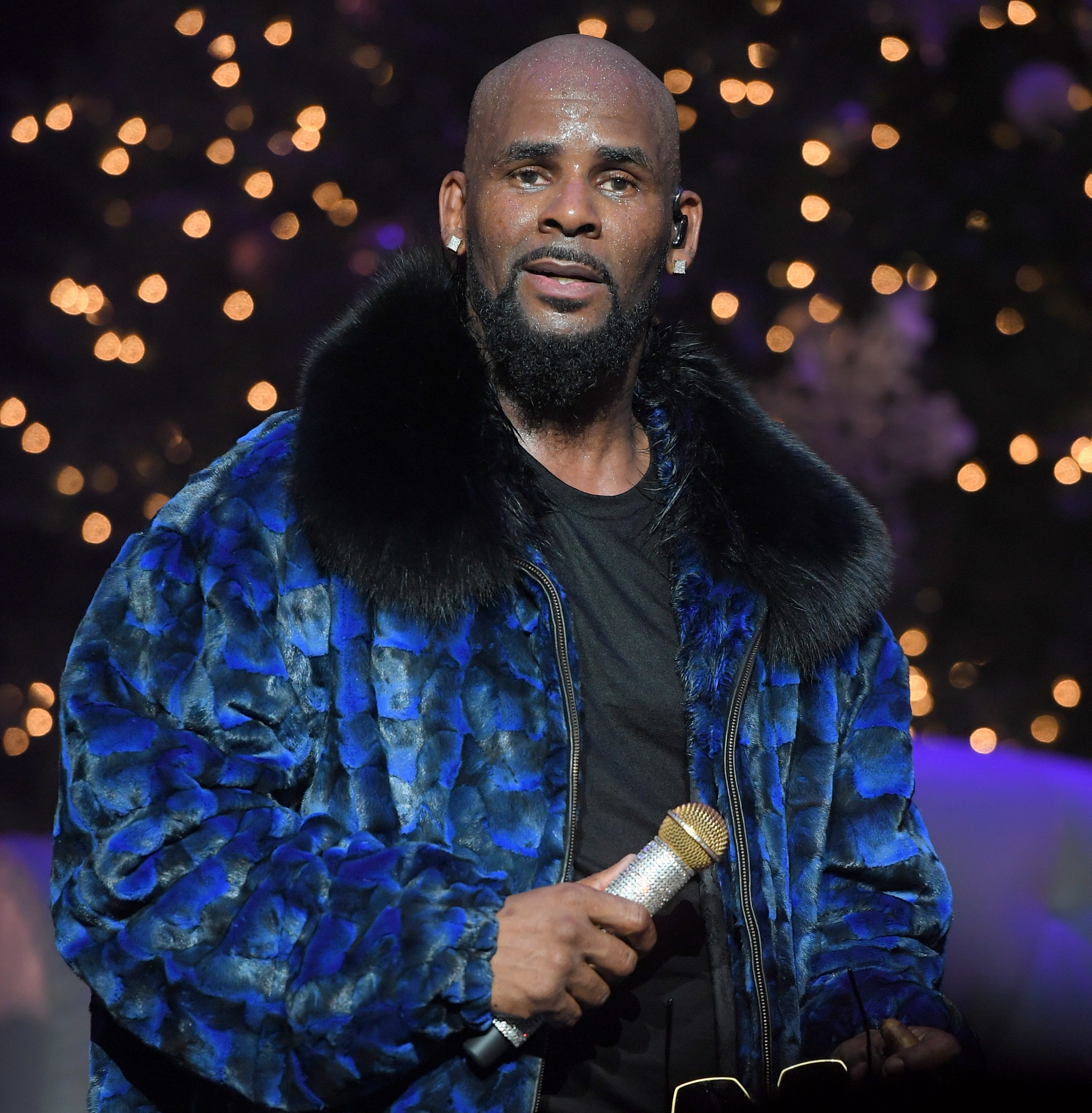 More Women Come Forward With Accusations Against R. Kelly
