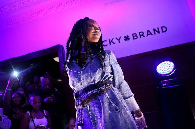 Brandy Reflects On Her Iconic Braids and Getting Over the ‘Fake’ Social Media Phase