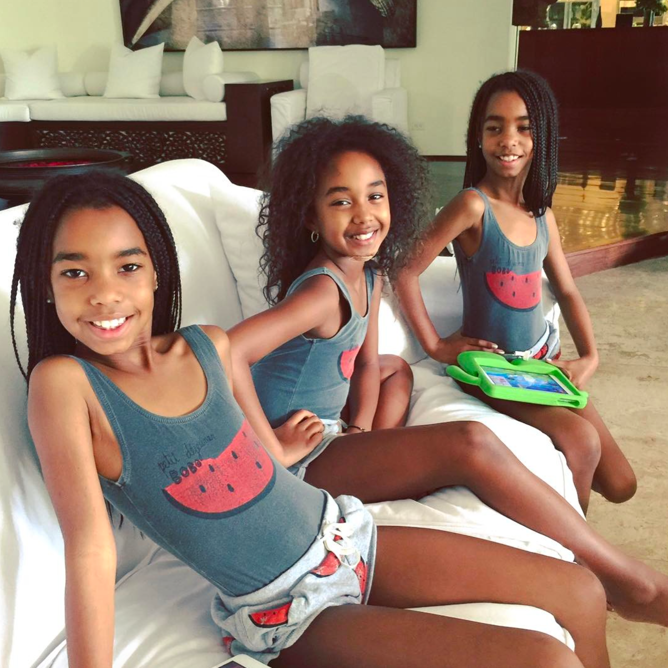 Diddy And His Darling Daughters Will Make Your Heart Smile
