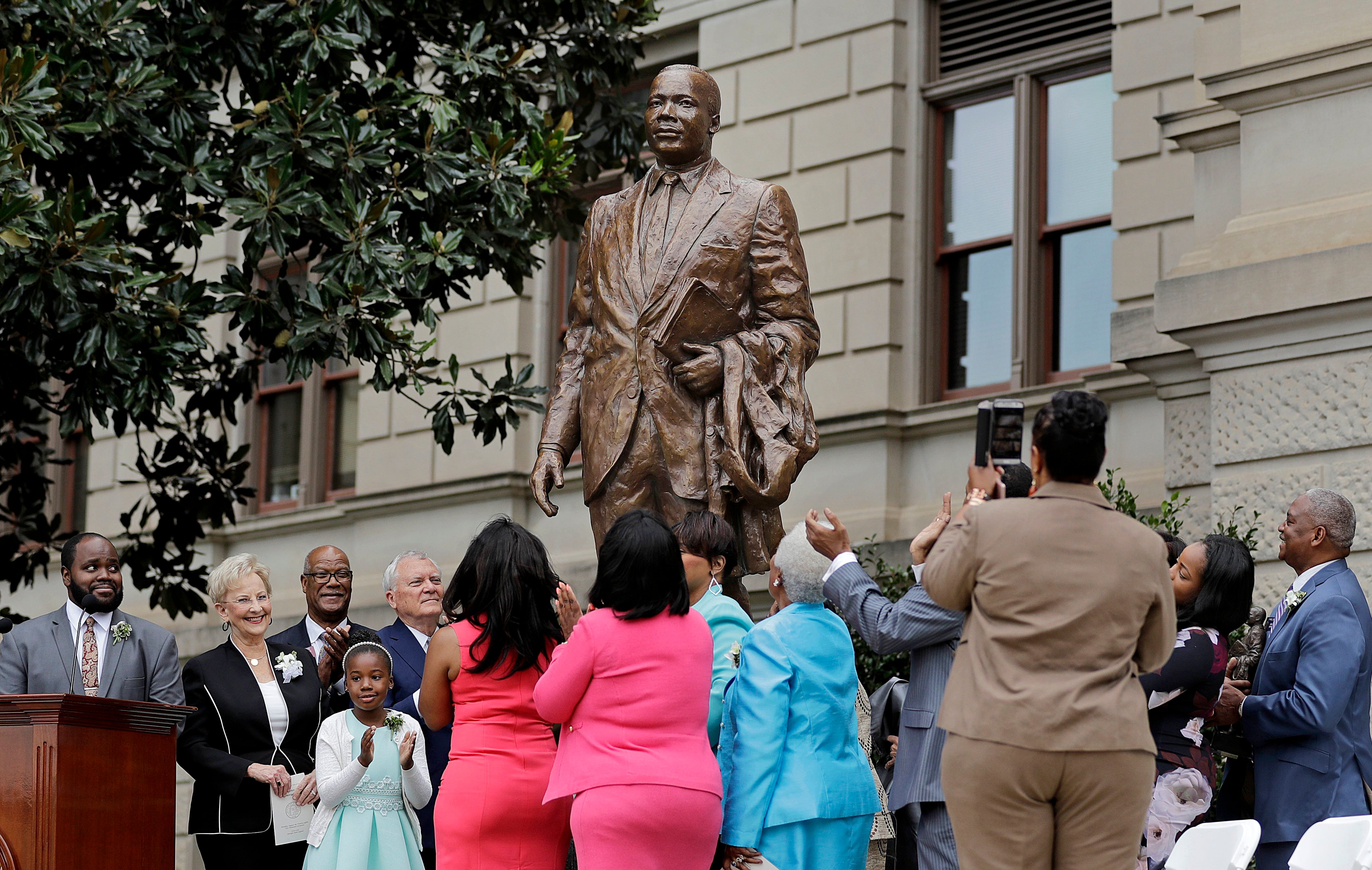 Atlanta Adds Martin Luther King Jr. Statue Amid Confederate Controversy