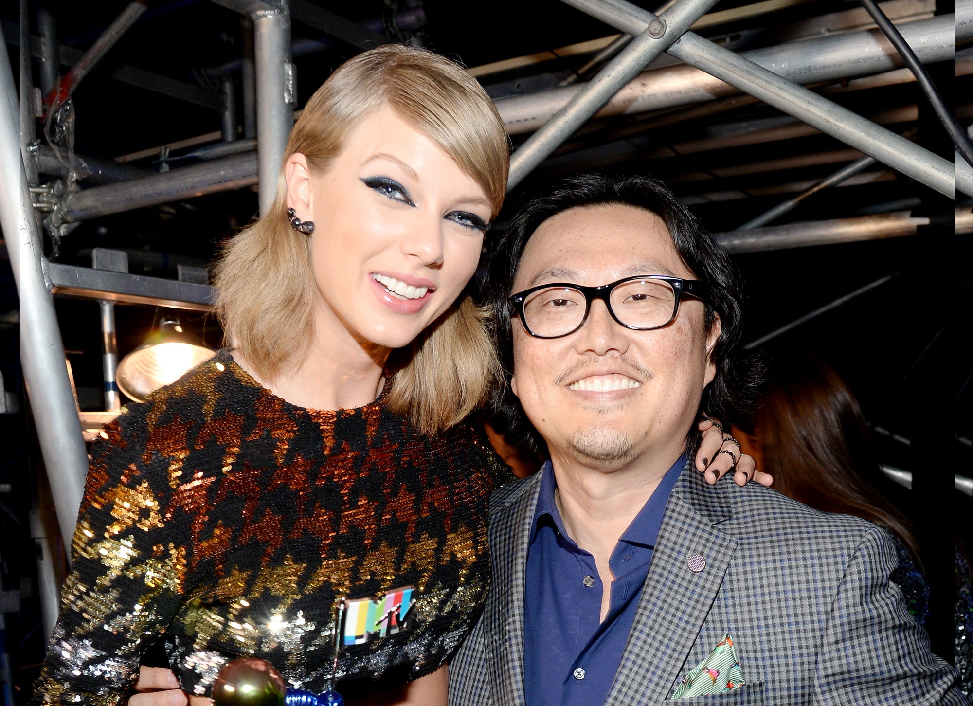 Beyhive Stings Director Who Said Beyoncé Copied Taylor Swift's "Bad Blood”
