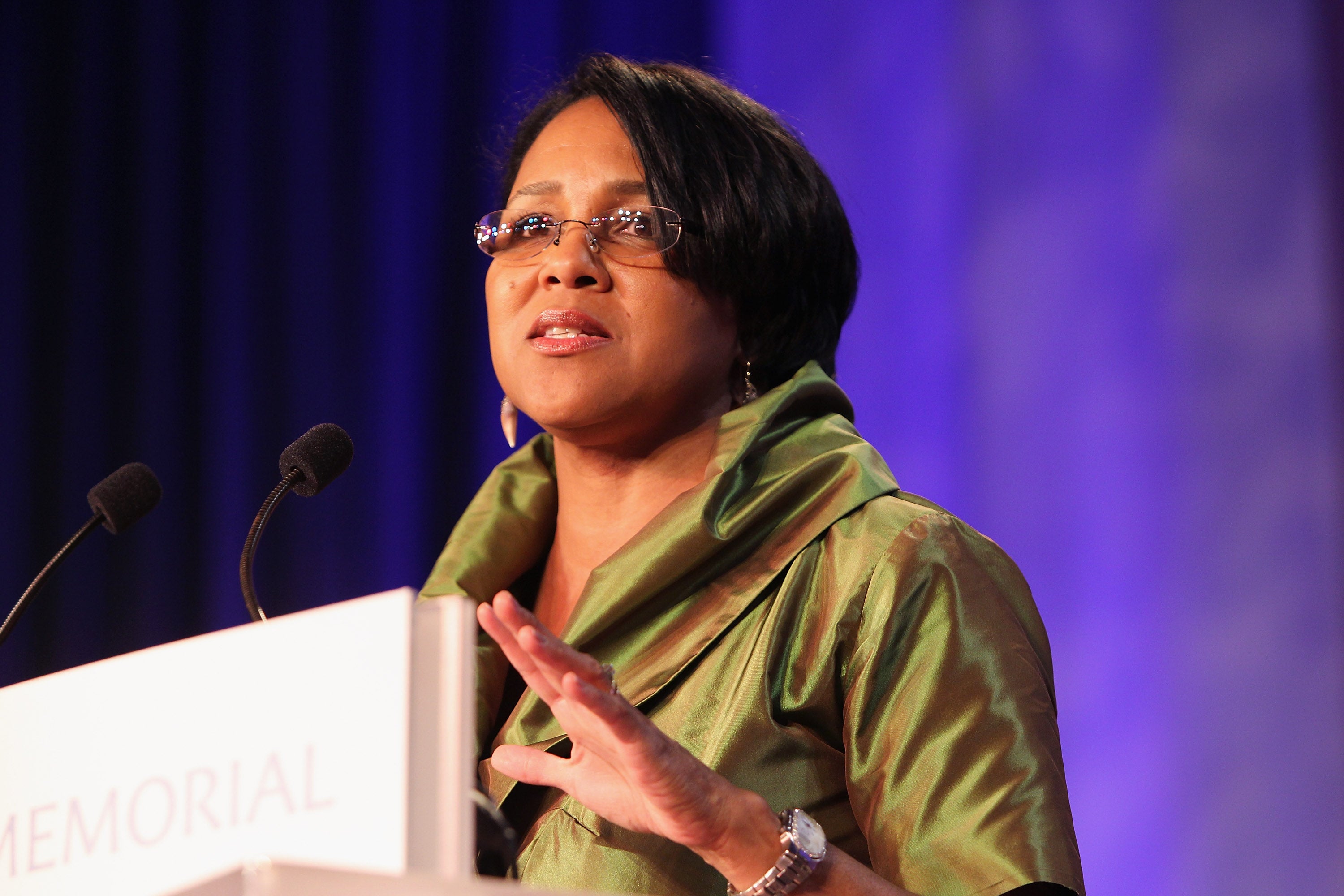Rosalind Brewer Just Became The First Black Woman COO Of Starbucks
 
