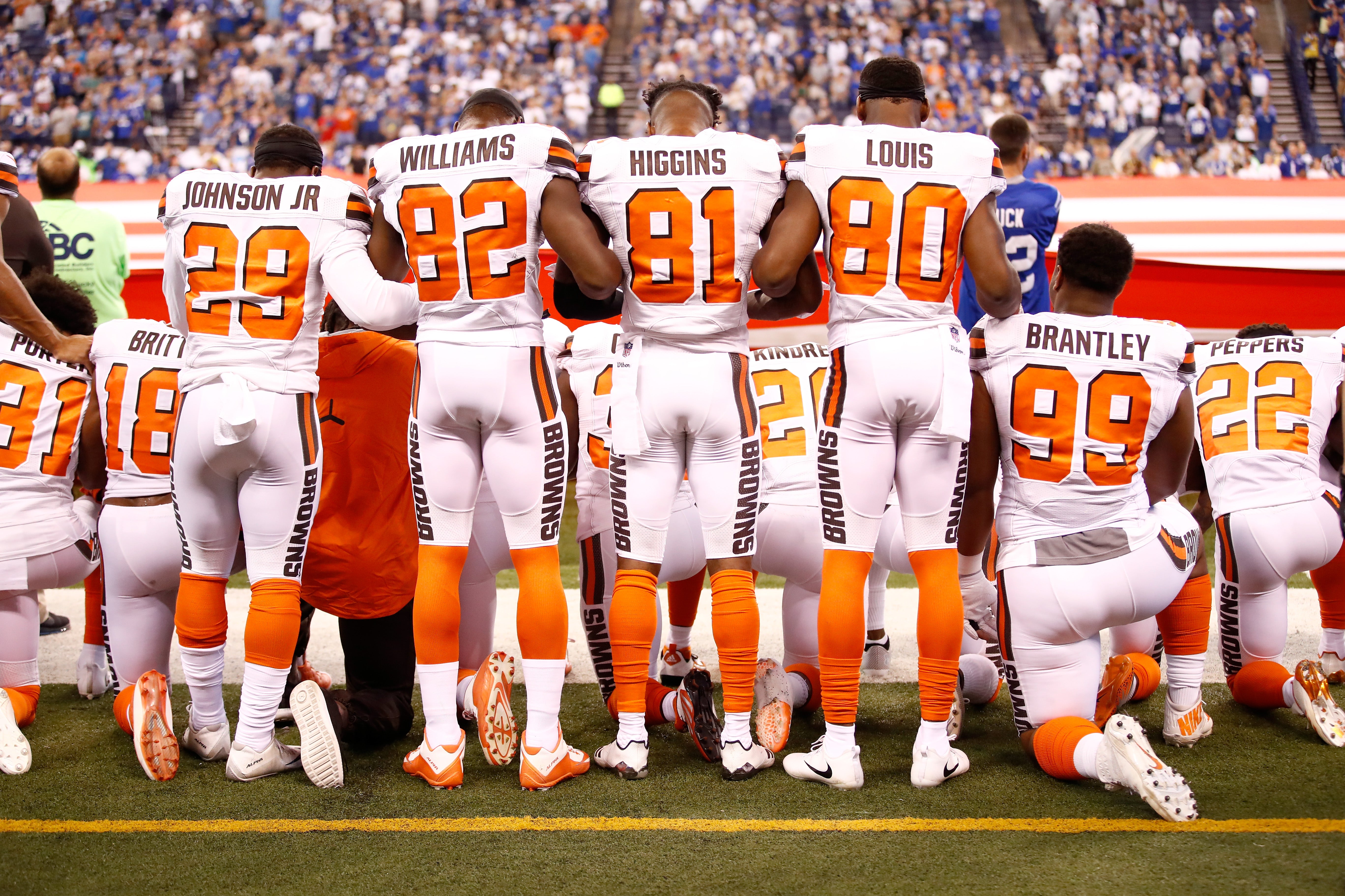 #TakeAKnee: Celebs And NFL Stars React To Trump's Latest Criticism Of National Anthem Protests
