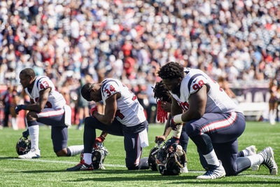 NFL takes a Kneel