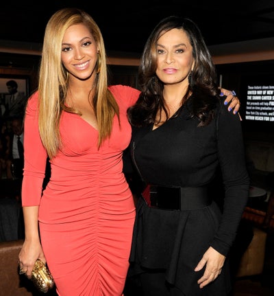 Tina Knowles Is All Of Us Trying to Dance Like Beyoncé