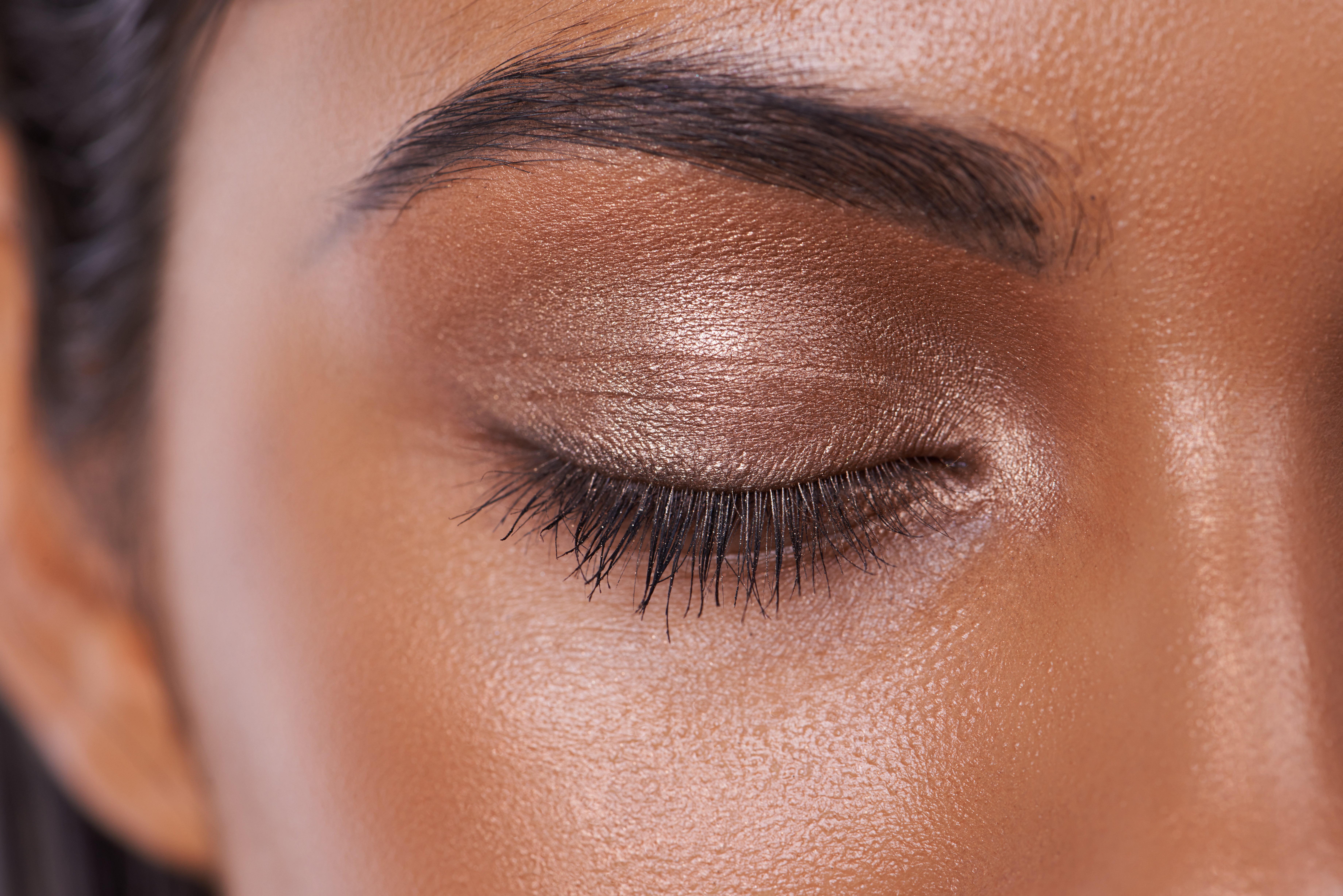 Want to Look Younger? Your Eyebrows May Be the Key, Study Says

