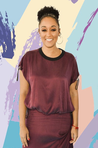 Tia Mowry Embraces Her Gorgeous Grey Strands