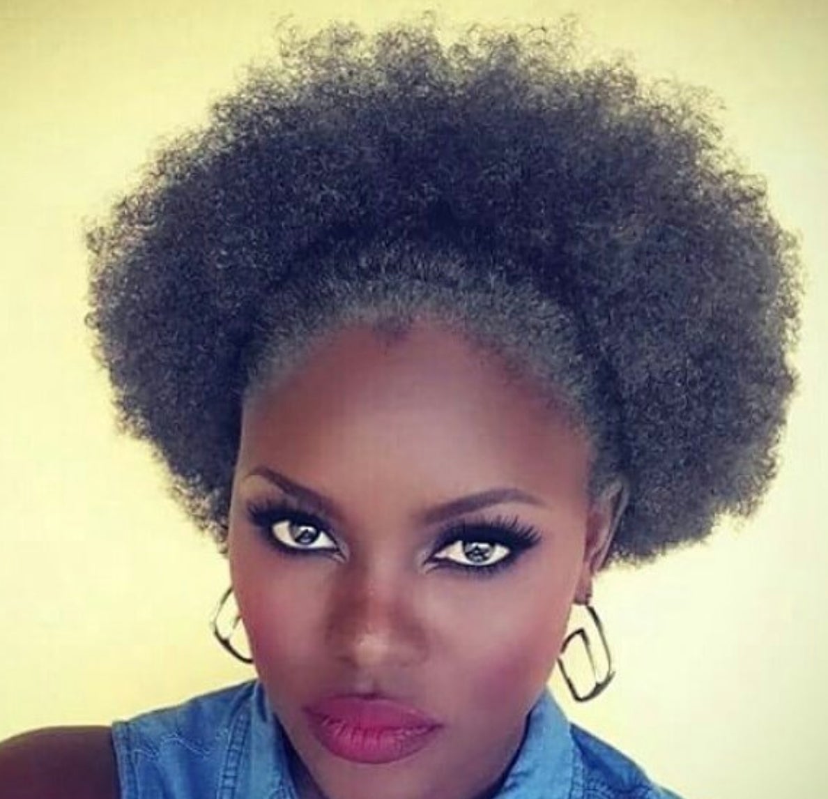 Miss Jamaica Davina Bennett Launches #AfroFriday Movement To Celebrate Other Natural Hair Beauties
