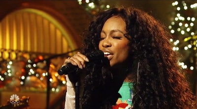 SZA Gives Powerful Performances Of ‘The Weekend,’ ‘Love Galore’ On SNL
