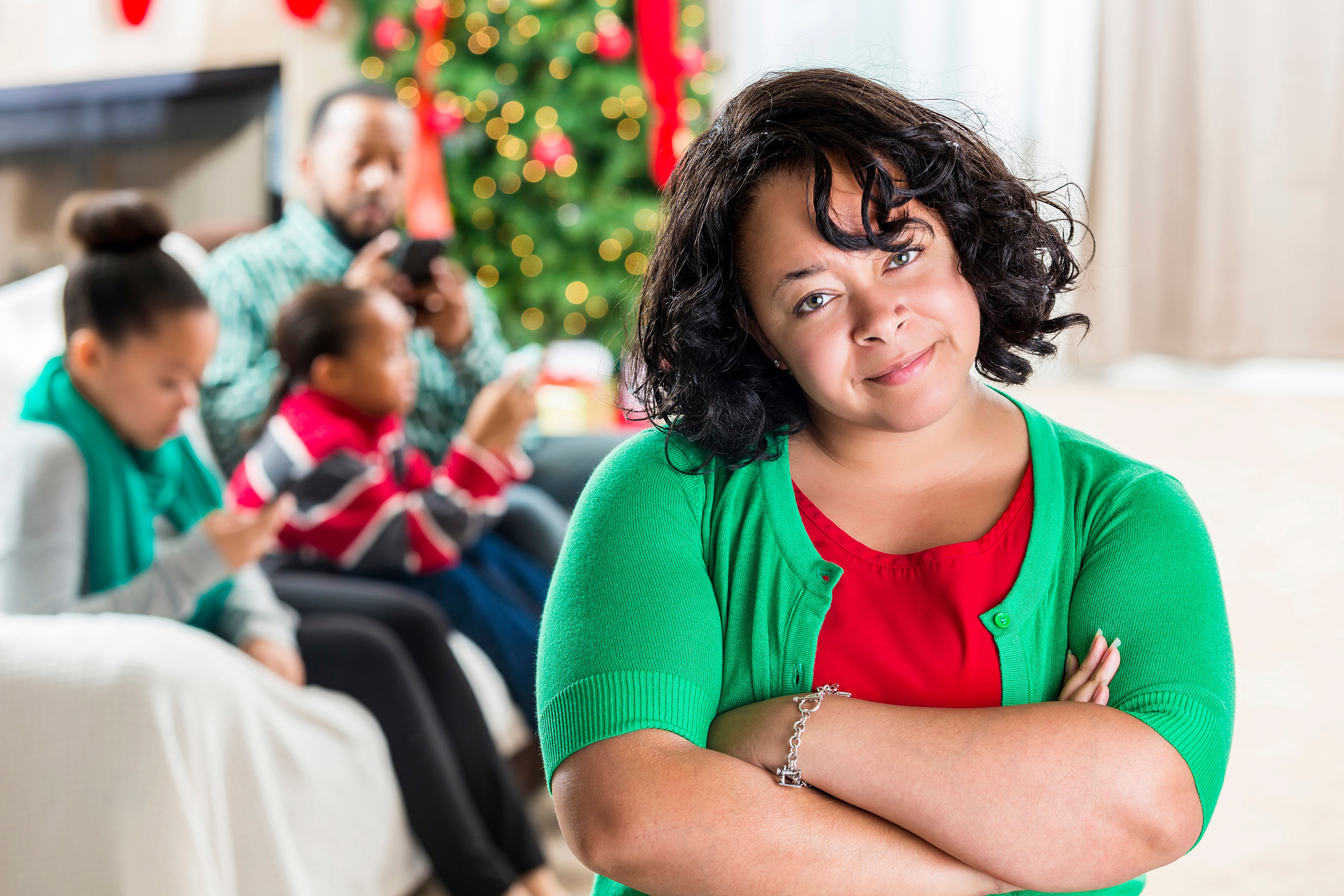 The Best Clapbacks to The Awkward Relationship Status Questions You Get Over The Holidays
