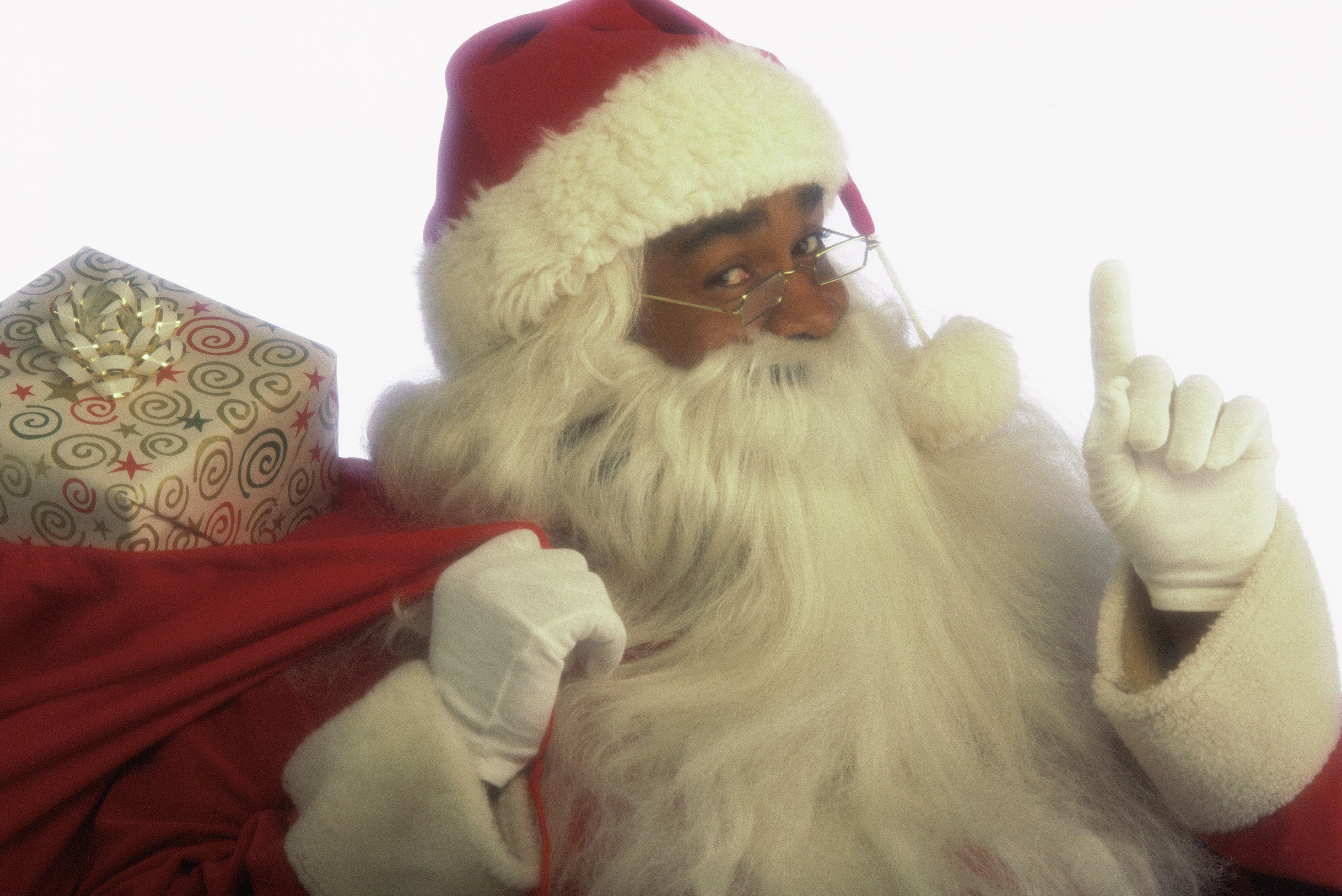 This New 'Black Santa' App Is Giving Kids A FaceTime Experience They'll Never Forget
