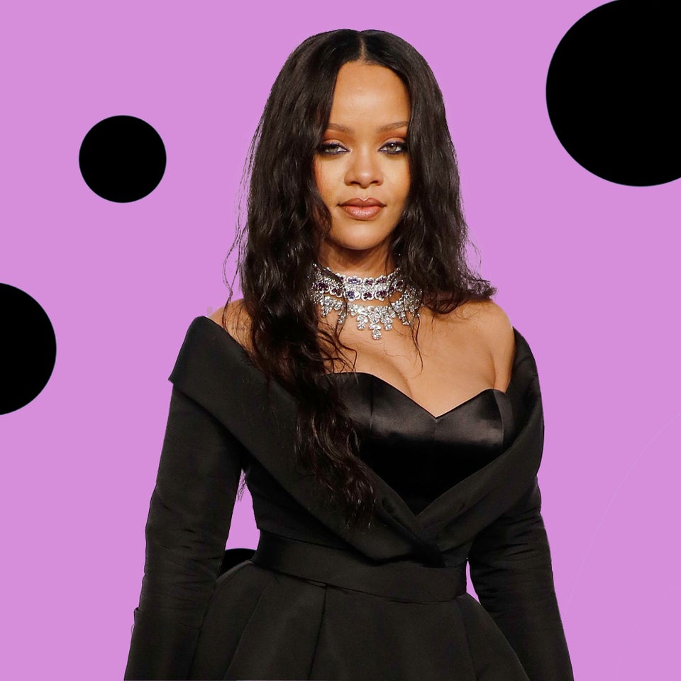 The Quick Read: Rihanna Shares Hopeful Message On Instagram Following Cousin’s Funeral