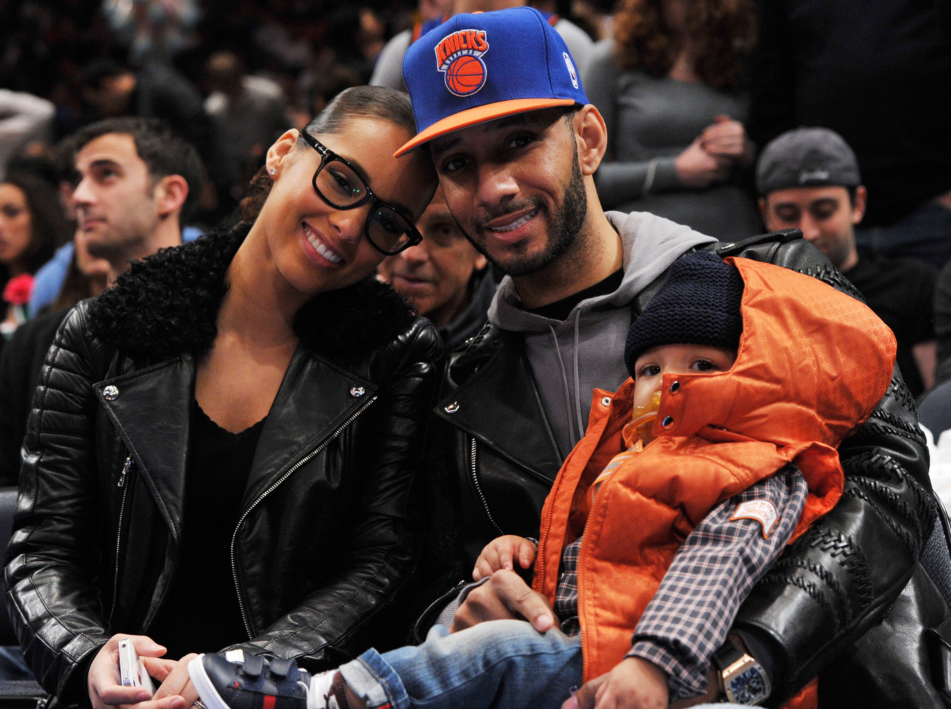 17 Celebrity Couples Looking Super Cute While Courtside For NBA Date Nights
