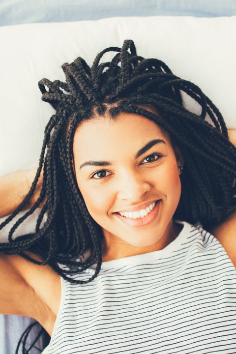Here's How To Wash Your Box Braids Without Them Getting Fuzzy
