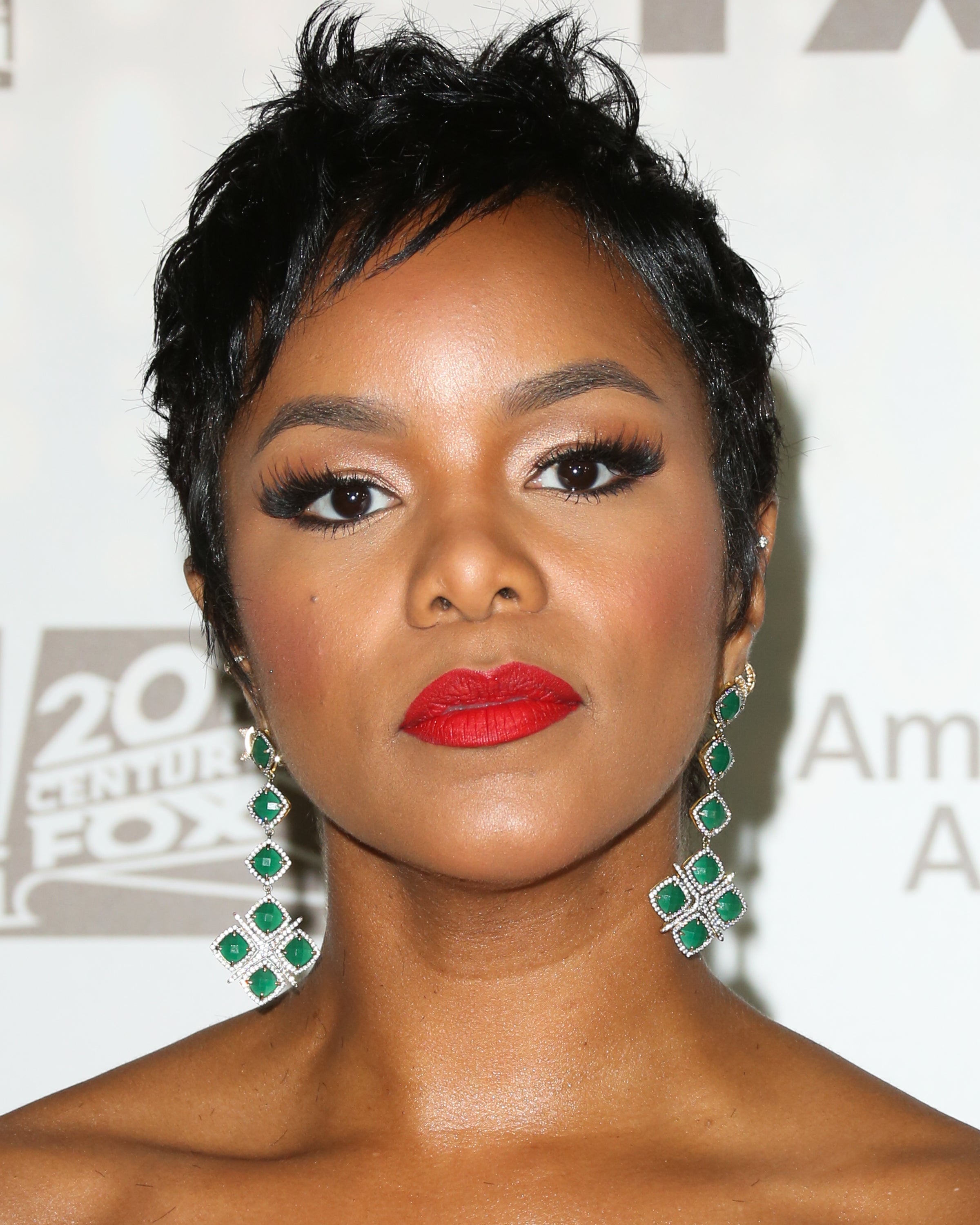 How To Wear Short Hair Like LeToya Luckett And Kill It Every Time

