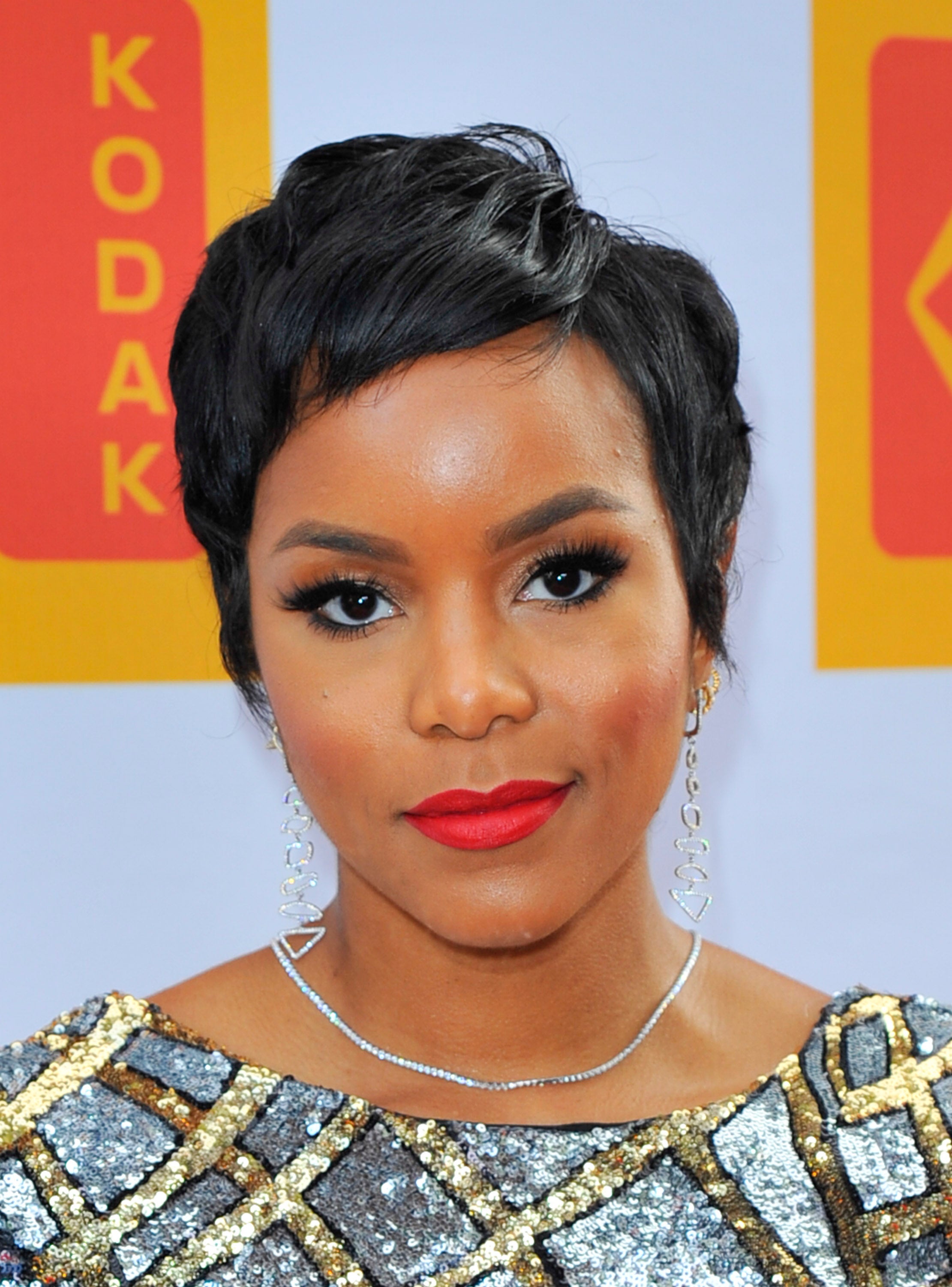 How To Wear Short Hair Like LeToya Luckett And Kill It Every Time
