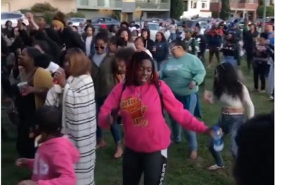 Black Oakland Throws A Protest Cookout In Same Park Where White Woman Called The Cops On Black Family For Grilling
