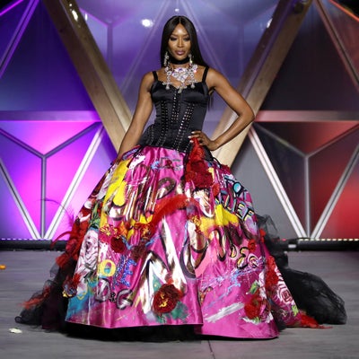 ‘Walk Across The Room Like Naomi Campbell!’ 11 Times Naomi Strutted Into History