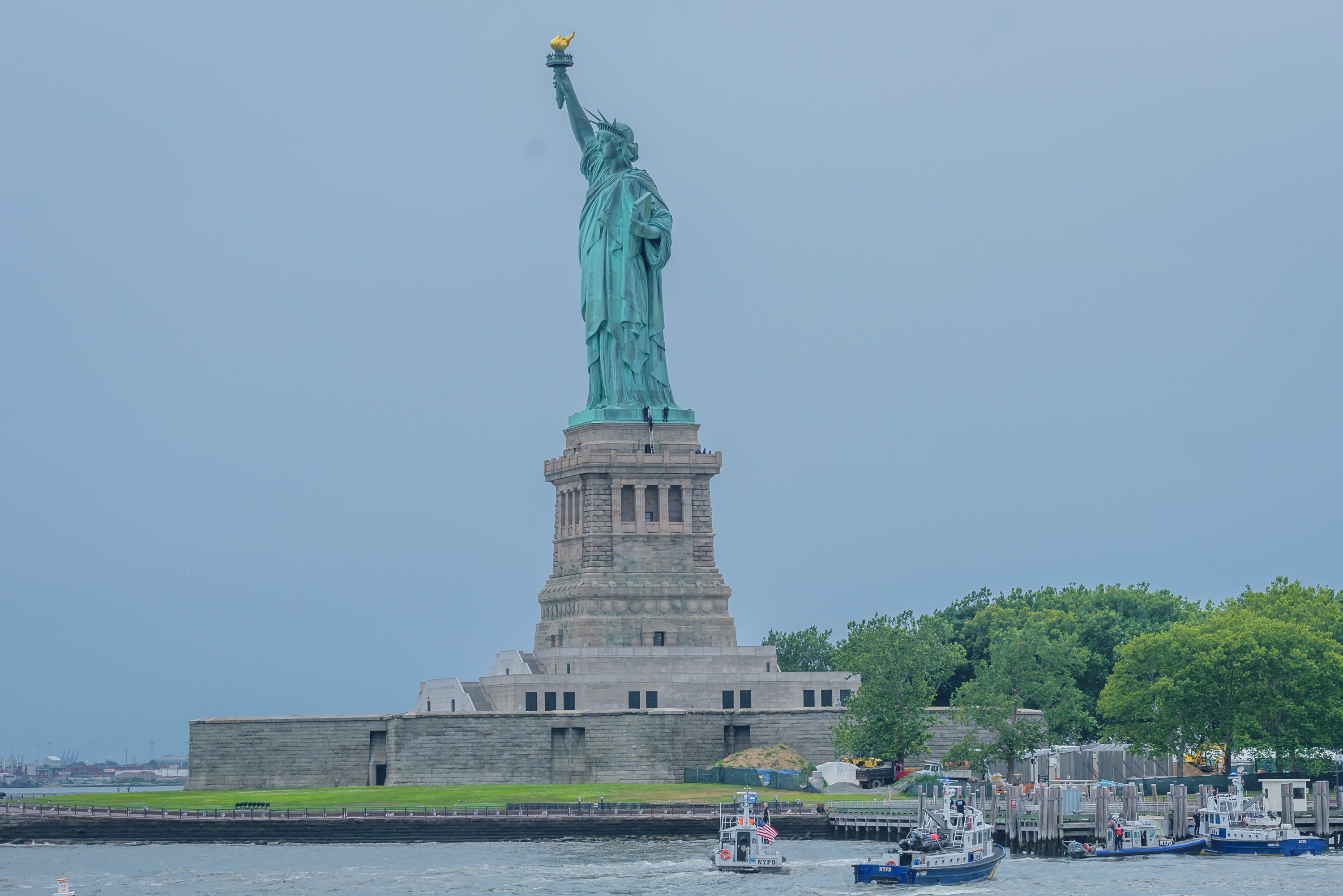 Here Is Everything We Know About The Badass Black Woman Who Climbed The Statue Of Liberty
