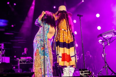 On And On! Erykah Badu and Jill Scott’s Style Game Crushed The Essence Fest Stage on Day 1