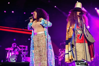 On And On! Erykah Badu and Jill Scott’s Style Game Crushed The Essence Fest Stage on Day 1