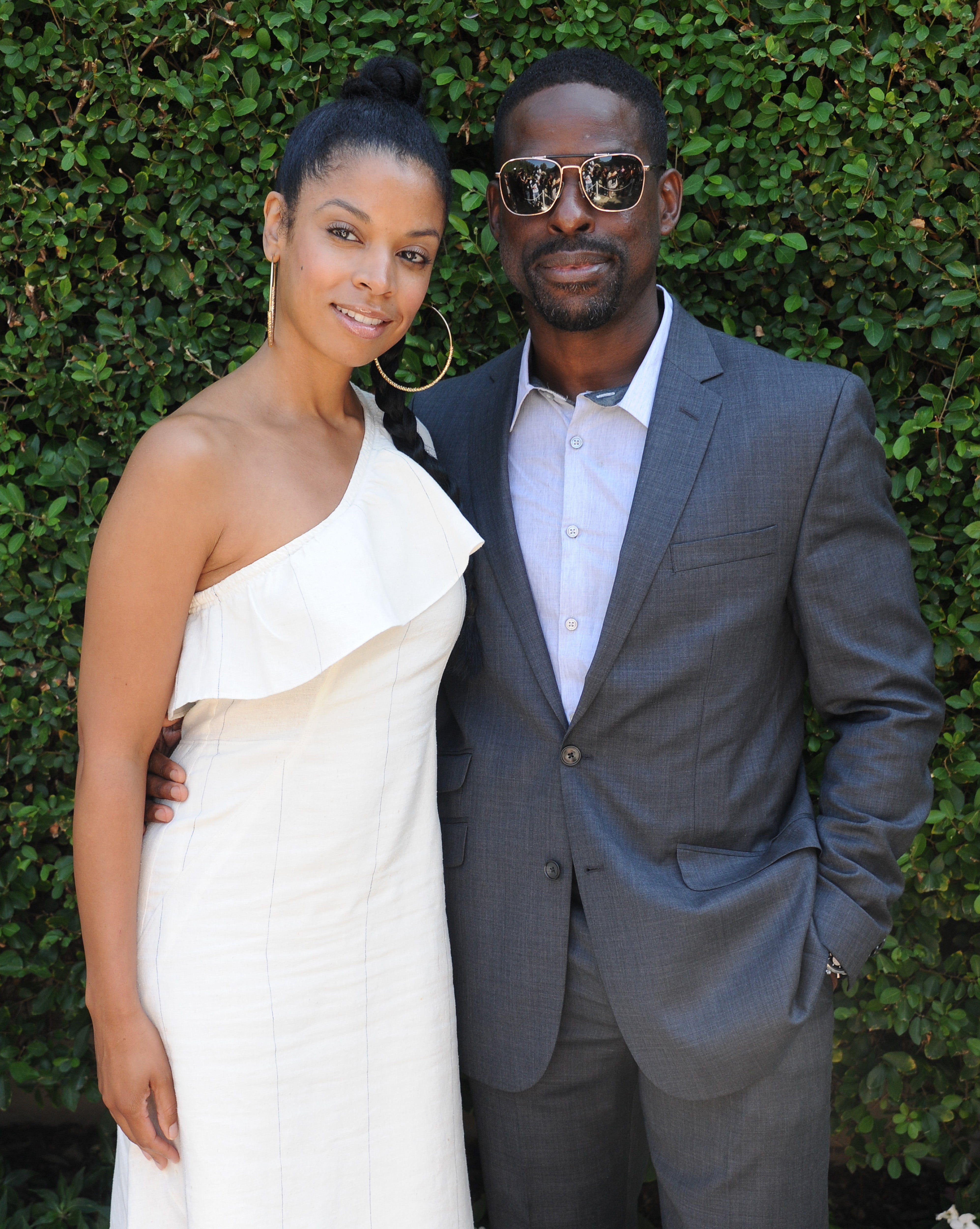 We Can't Stop Watching 'This Is Us' Star Sterling K. Brown and His Onscreen Wife Susan Kelechi Watson Take On #TheShiggyChallenge
