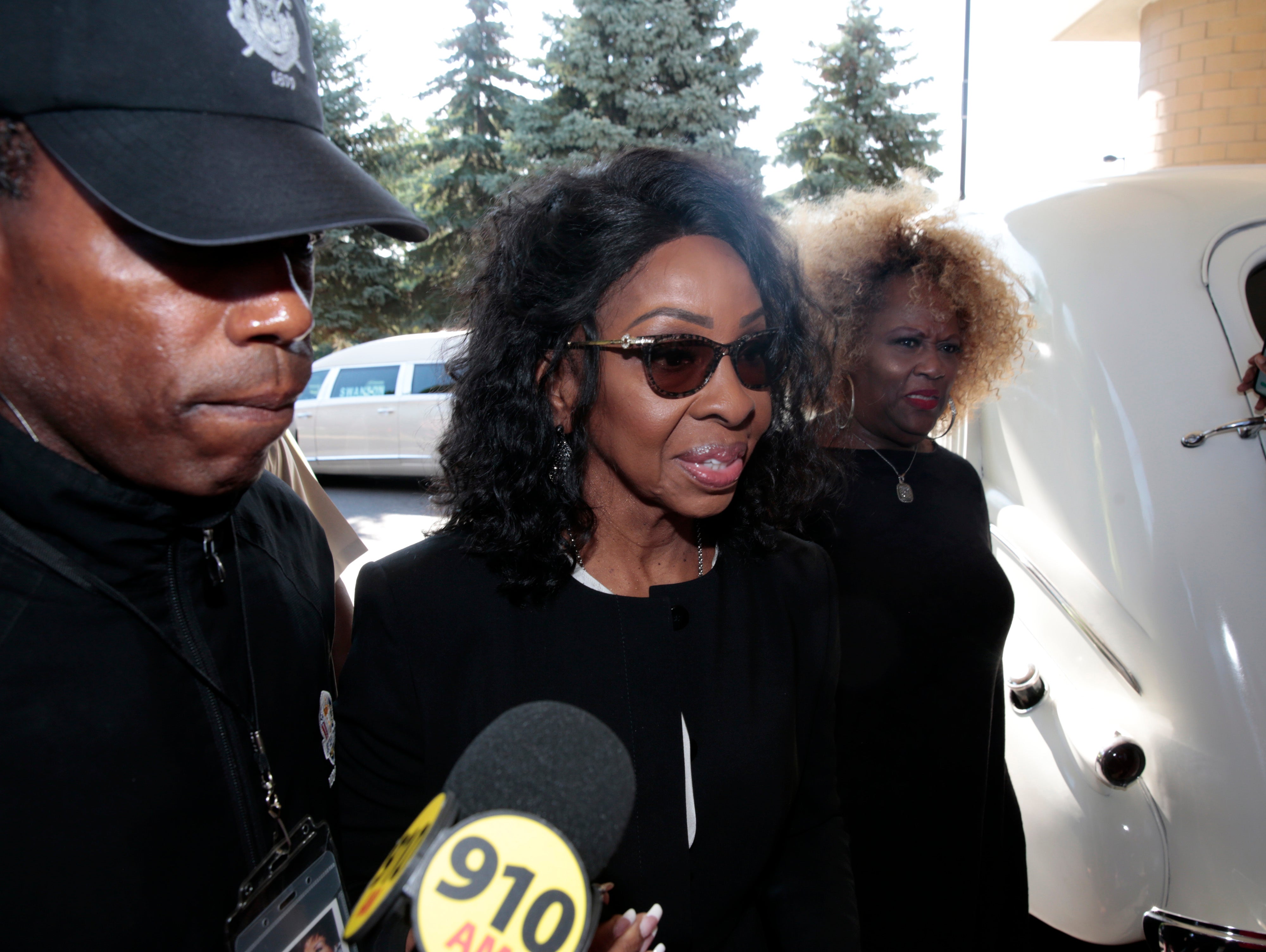 Gladys Knight's Publicist Denies She Has Pancreatic Cancer