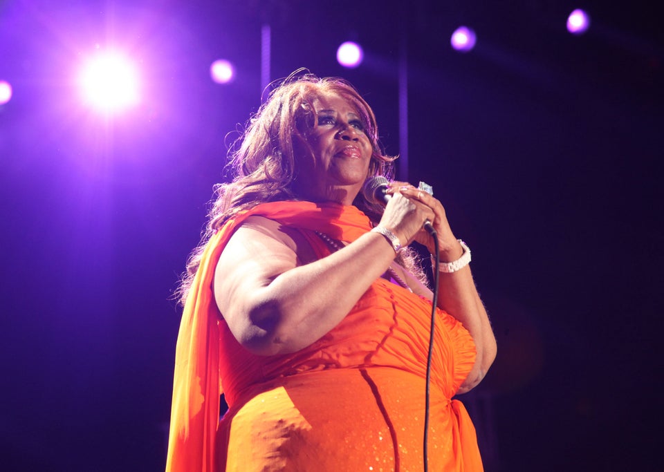 A Look Back At Aretha Franklin’s Mesmerizing ESSENCE Festival Moments