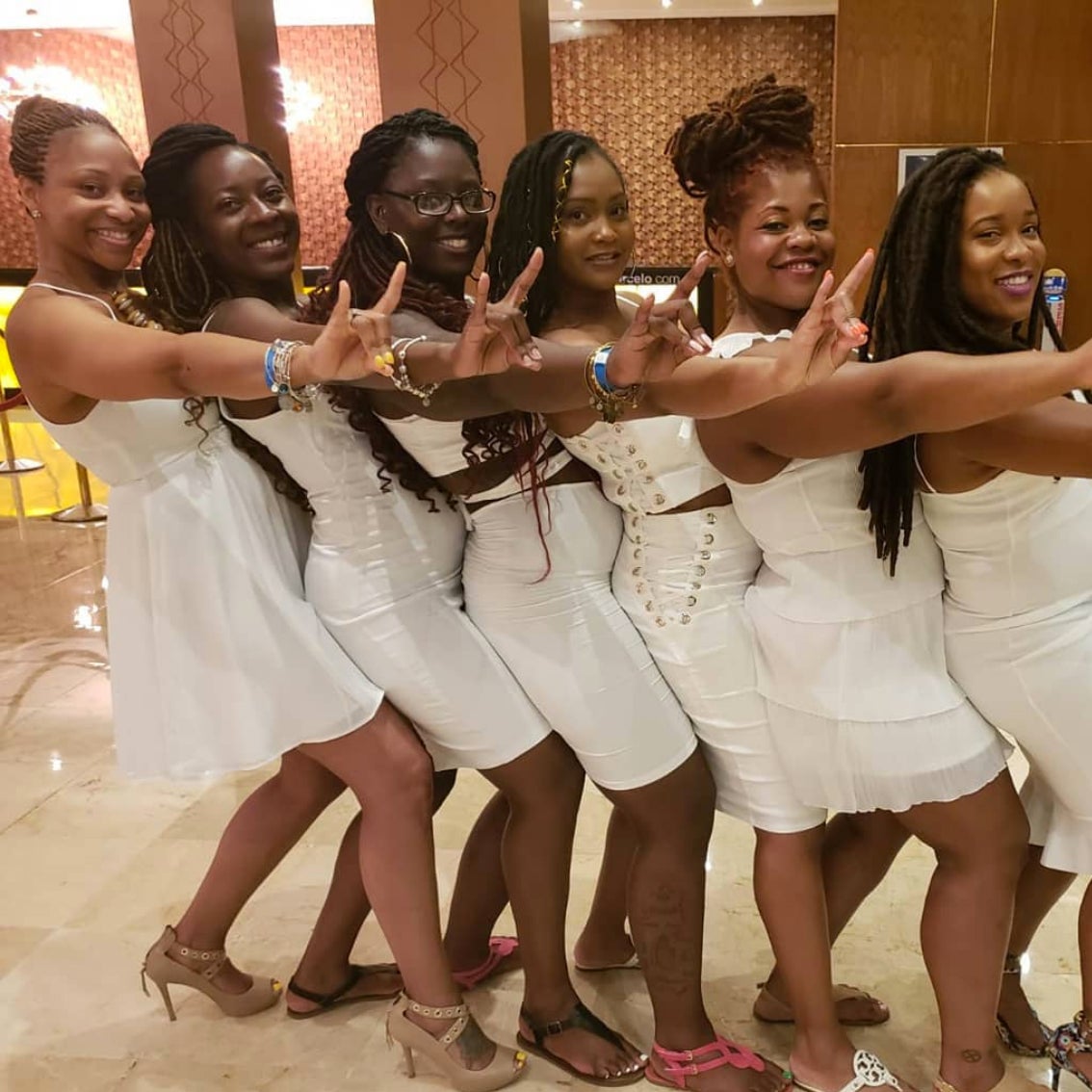 Soror Love! 12 Epic Photos Of Sorority Sisters On Vacation That Will Make You Call Your Squad Right Now