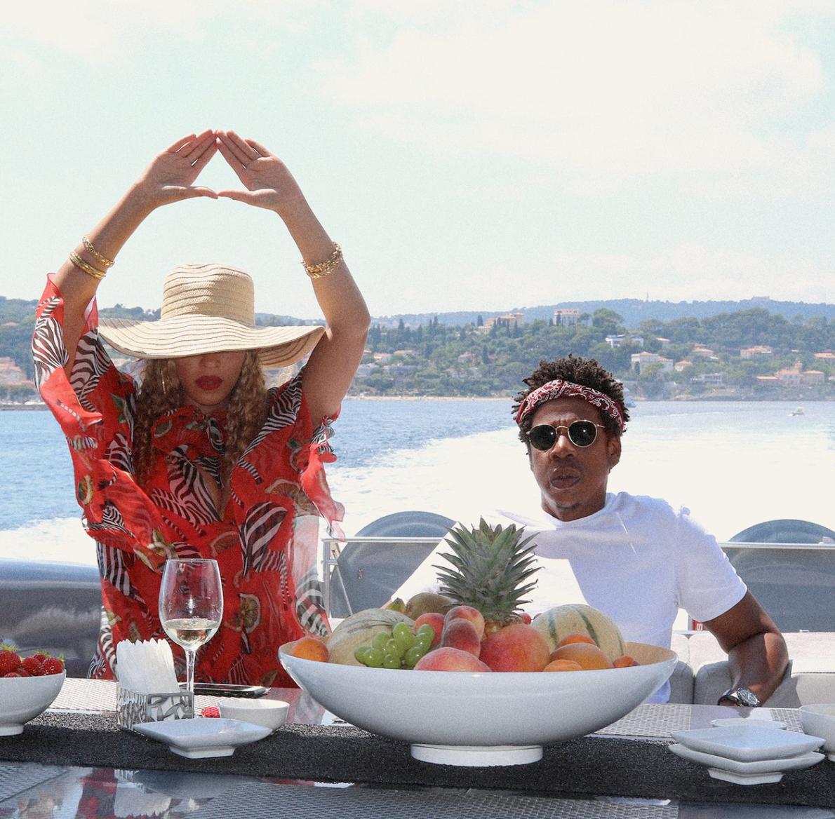 12 Of Our Favorite Photos From Beyoncé and JAY-Z 's Epic European Vacation